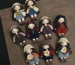 handmade crochet doll、amigurumi doll pattern、handmade rag doll、handmade felt doll、handmade cloth doll、handmade knitted doll、handmade wooden doll、handmade fabric doll