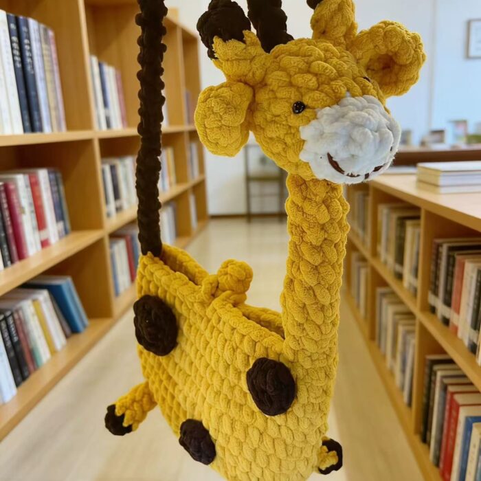 DIY Crochet Giraffe Kit – Handmade Yarn Bag Making Set for Kids (Crossbody Bag & Amigurumi Toy Gift)